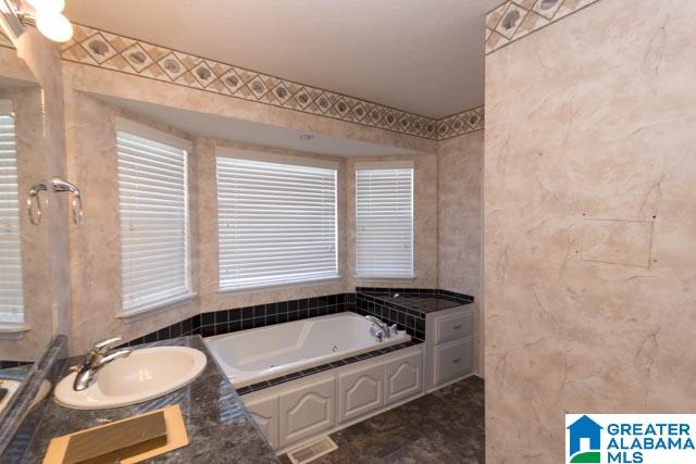 1370 Hollingsworth Road Jacksonville, AL 36265 - Photo 17 of 43