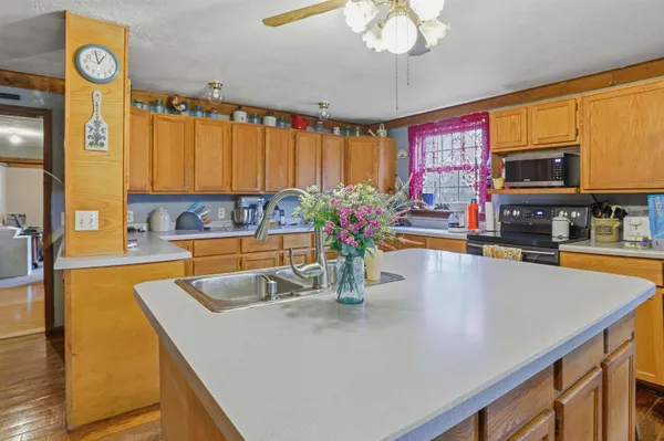 $435,000 | 19990 Jessee Road, Tomah, WI 54660