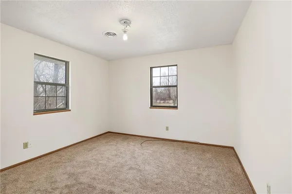 $535,000 | 604 North 13th Terrace, Savannah, MO 64485