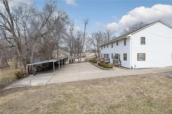 $535,000 | 604 North 13th Terrace, Savannah, MO 64485