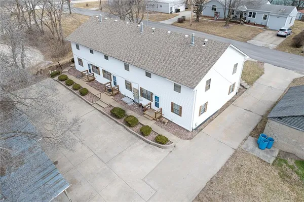 $535,000 | 604 North 13th Terrace, Savannah, MO 64485