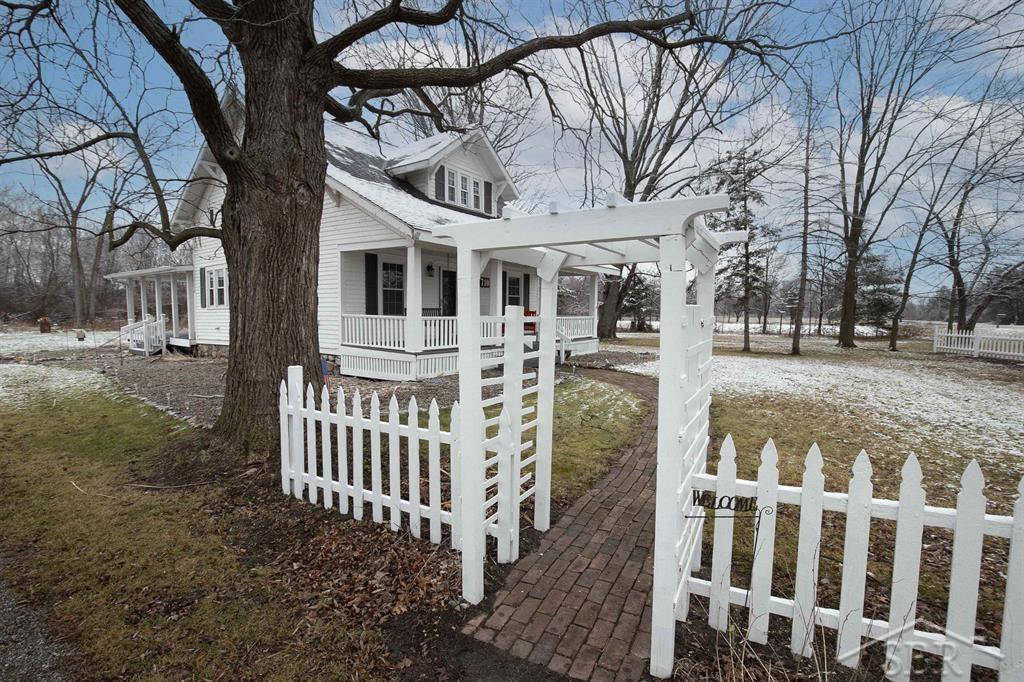 17710 Swan Creek Road Hemlock, MI 48626 - Photo 5 of 45 50102967-4.JPG
