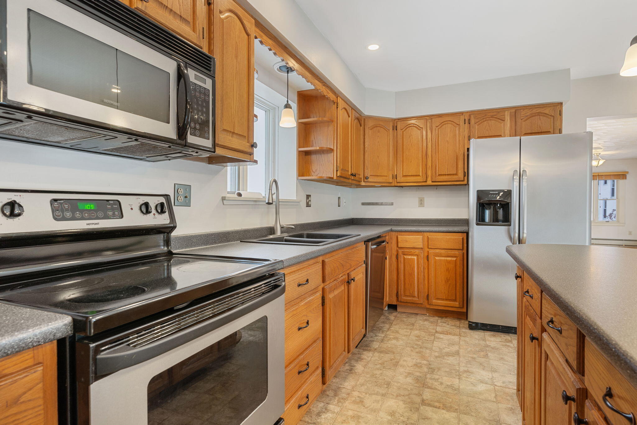 28 Crosby Street Augusta, ME 04330 - Photo 8 of 30 8