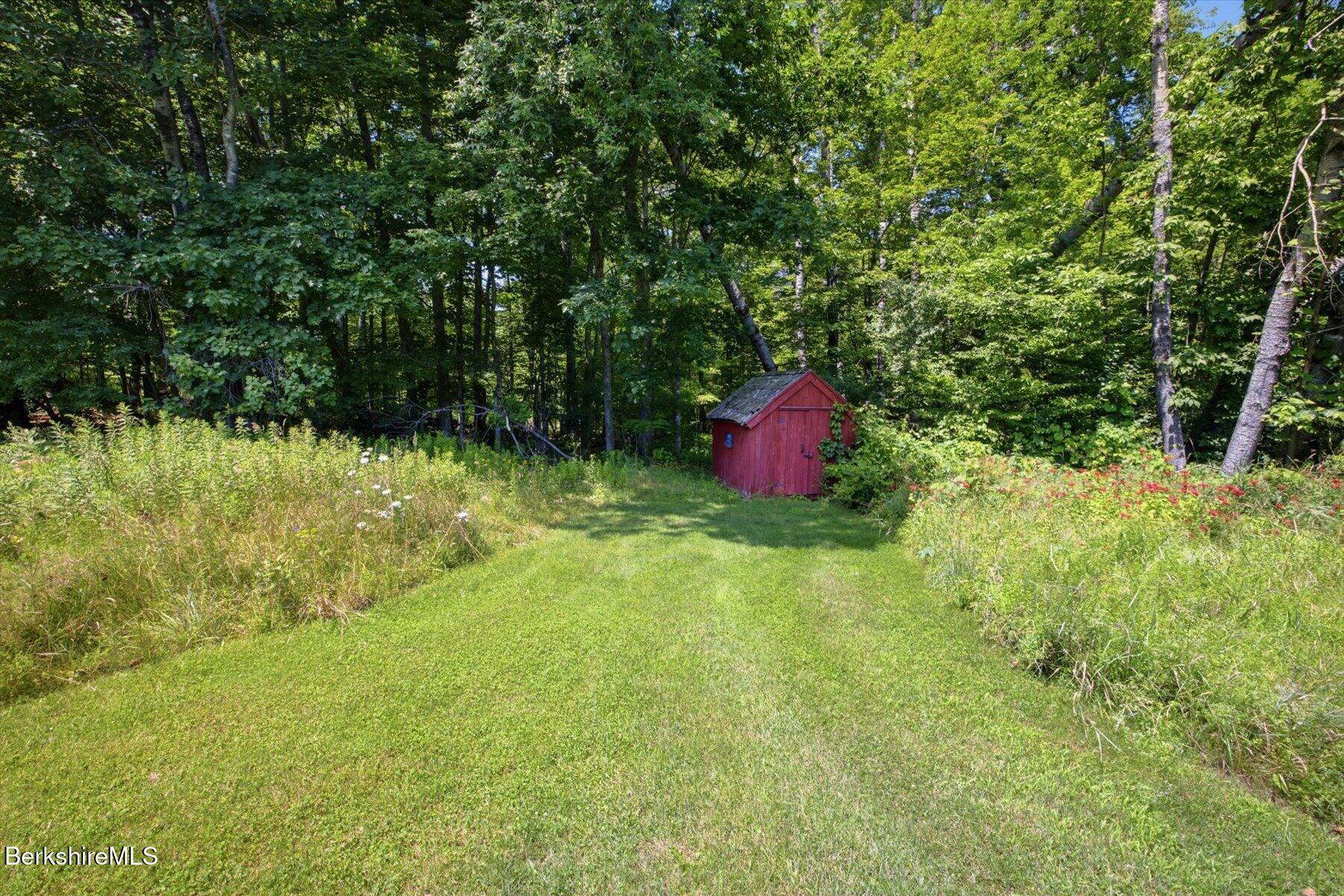 365 Oblong Road Williamstown, MA 01267 - Photo 53 of 76 53-IMG_6349