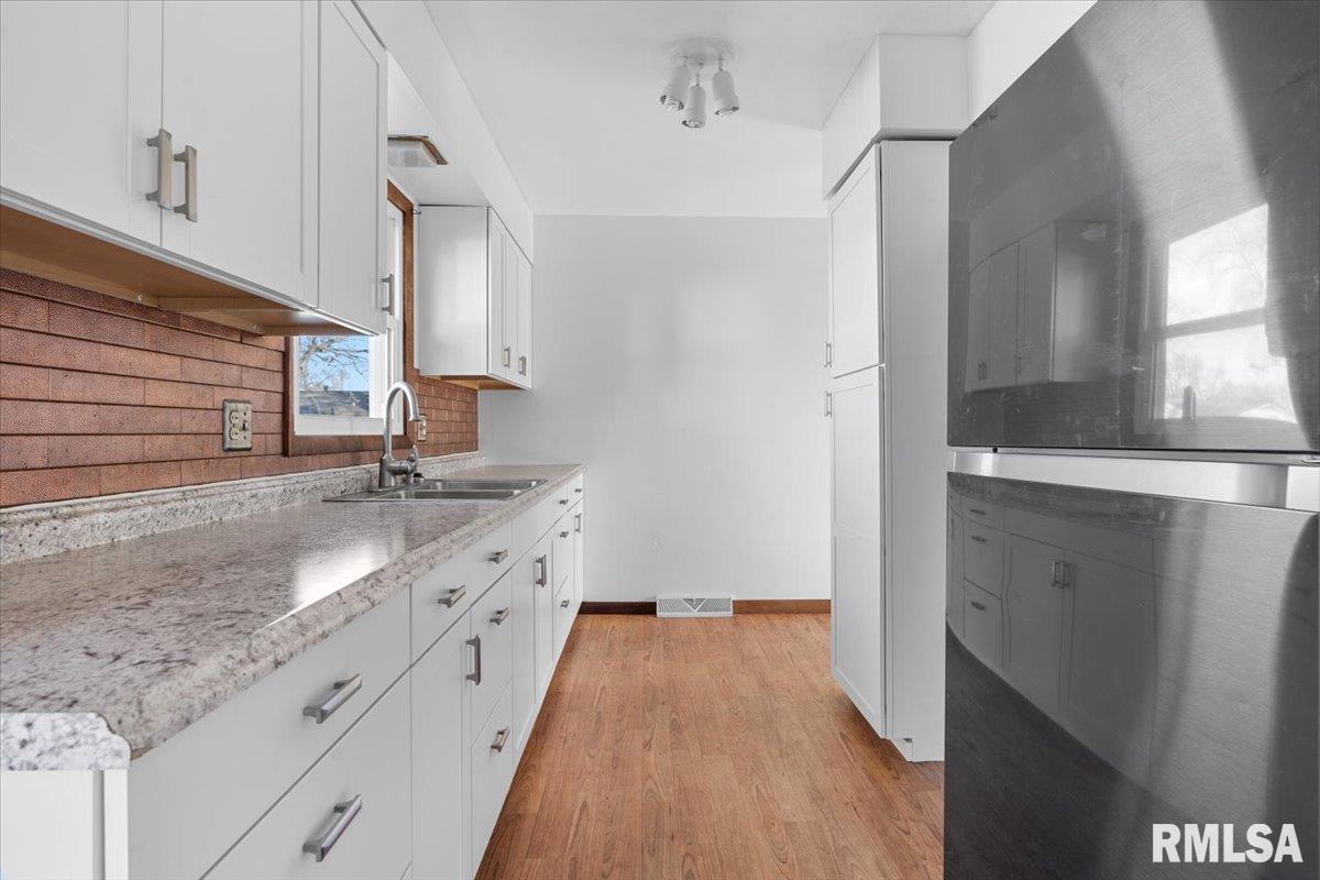 2281 Ramsey Road Springfield, IL 62702 - Photo 10 of 29