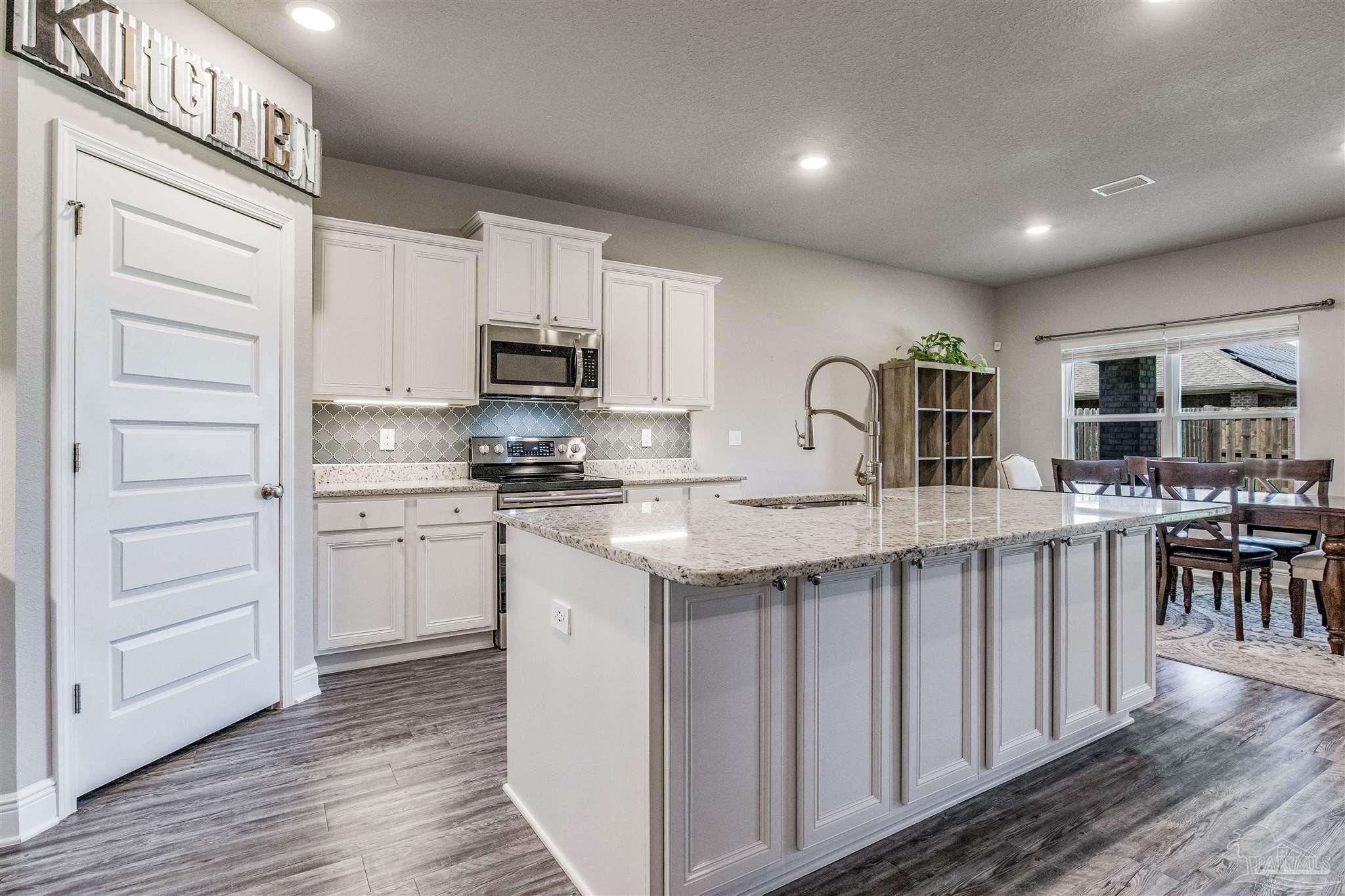 5328 Red Shoulder Road Milton, FL 32571 - Photo 4 of 35