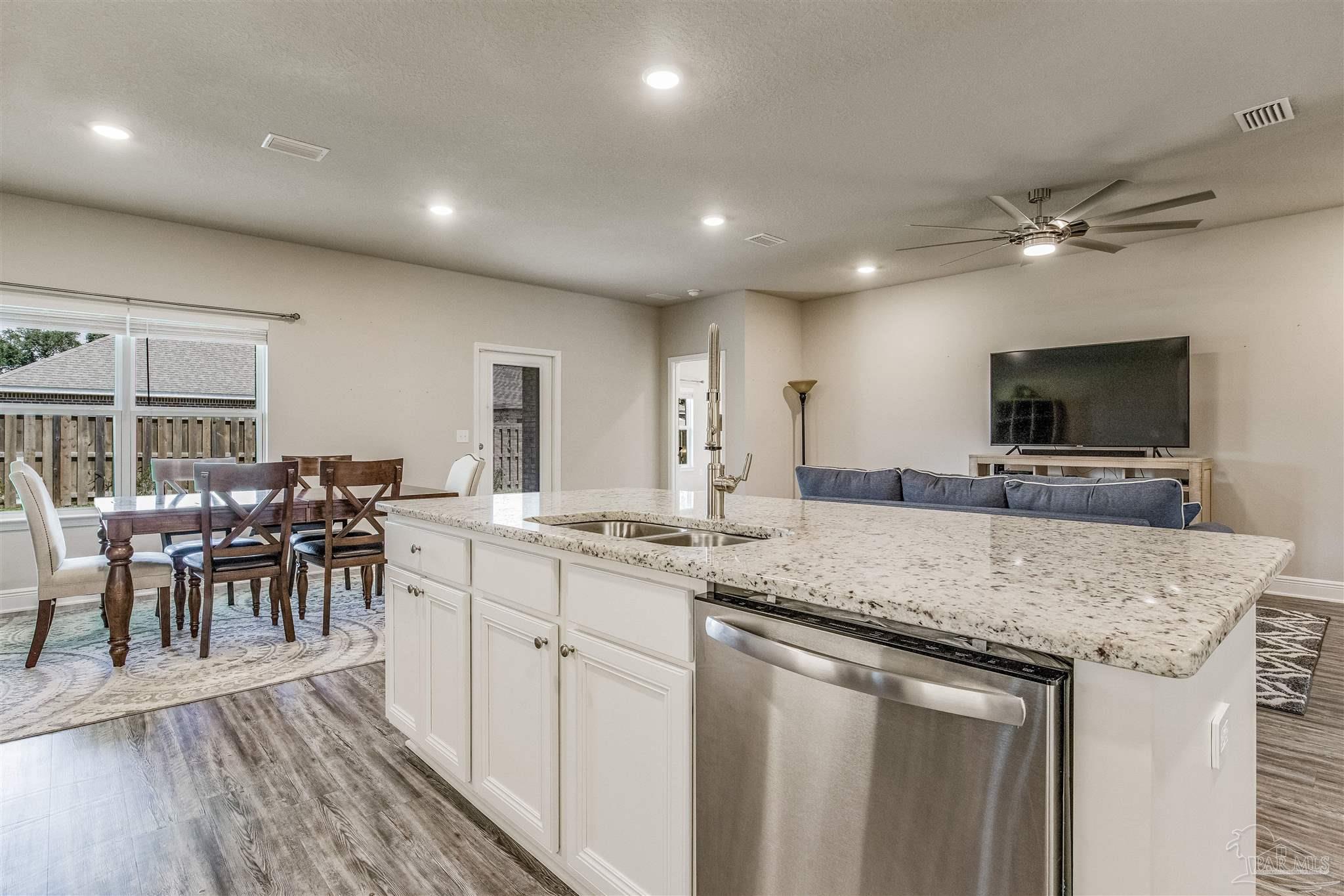5328 Red Shoulder Road Milton, FL 32571 - Photo 7 of 35