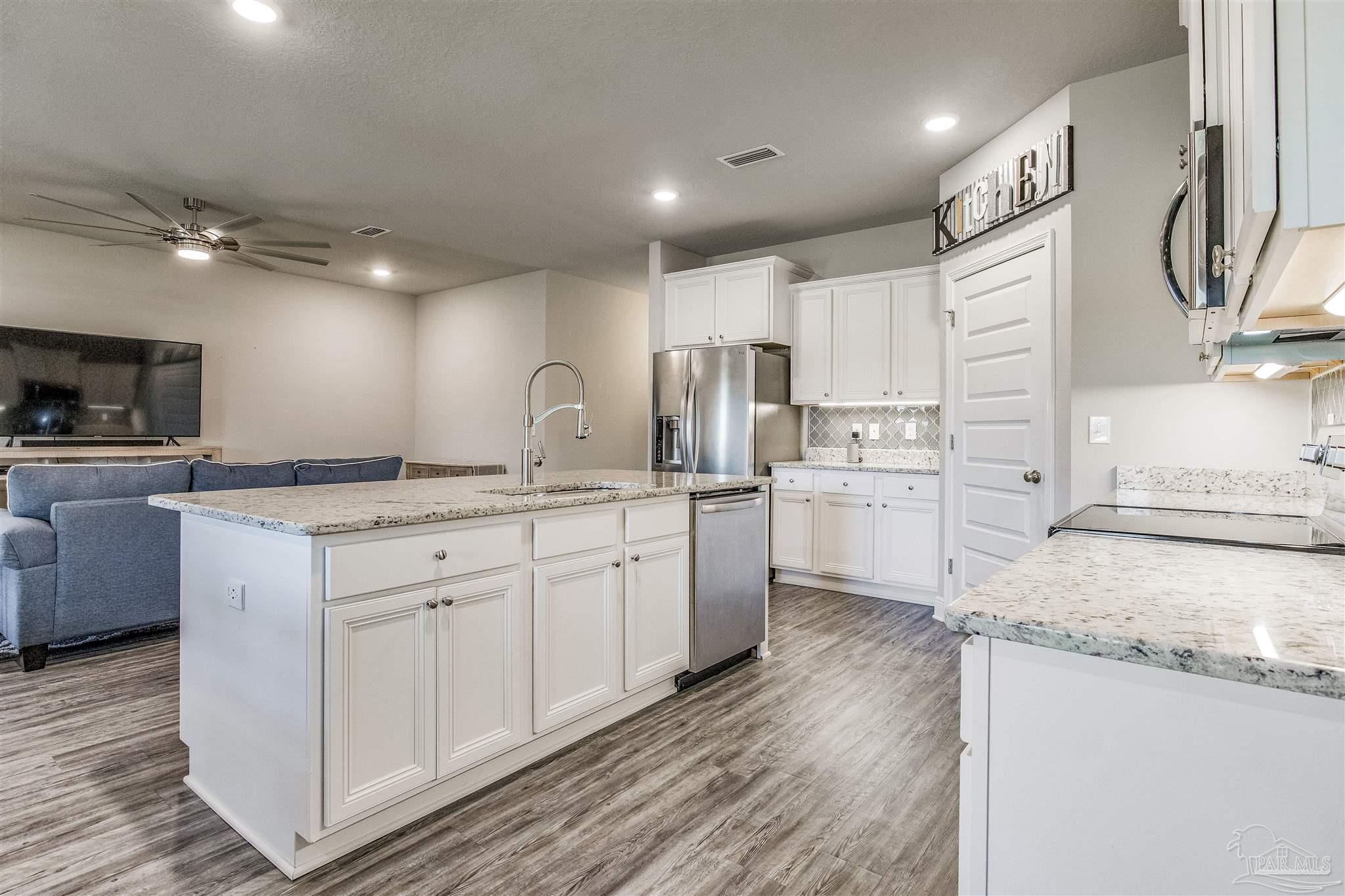5328 Red Shoulder Road Milton, FL 32571 - Photo 8 of 35