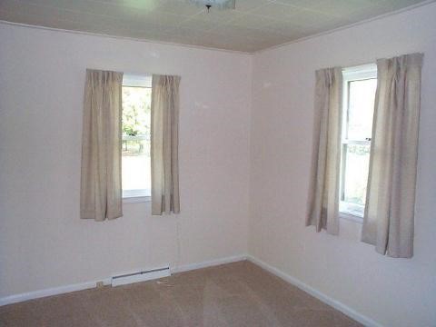 1015 Sutton Road Adrian, MI 49221 - Photo 8 of 10 921630-7.JPG