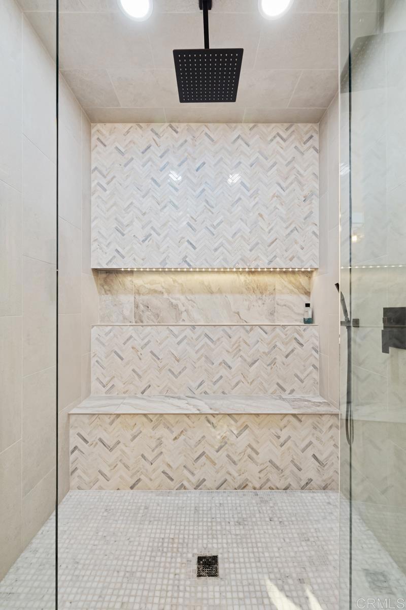 2721 MacKinnon Ranch Road Cardiff-by-the-Sea, CA 92007 - Photo 21 of 38 a bathroom with a shower