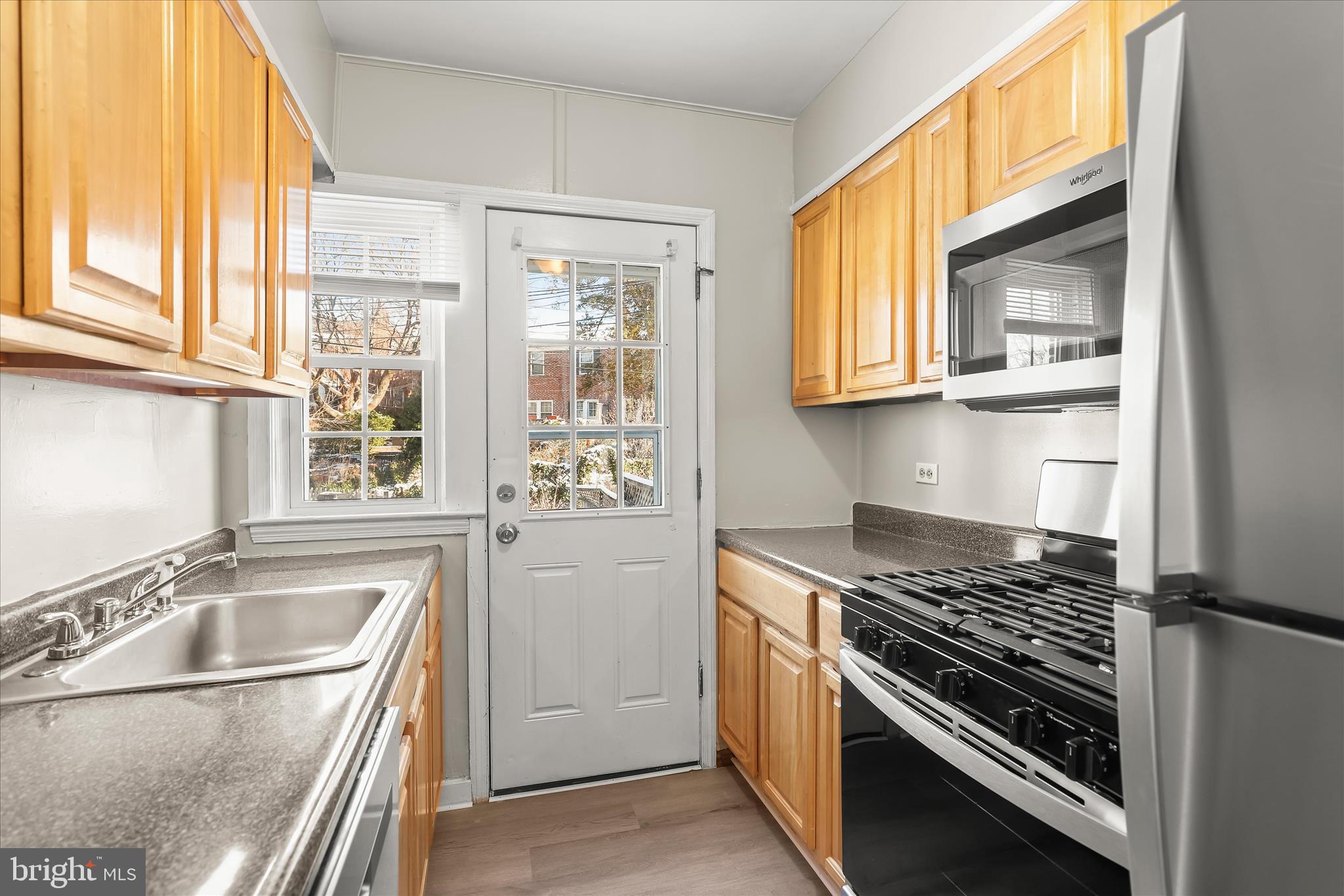 1945 Edgewood Road Towson, MD 21286 - Photo 18 of 46 a kitchen that has a sink and a stove