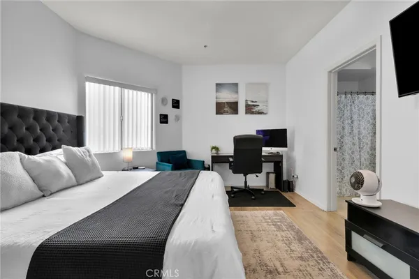 $579,000 | 7124 Woodman Avenue, Unit 3, Van Nuys, CA 91405