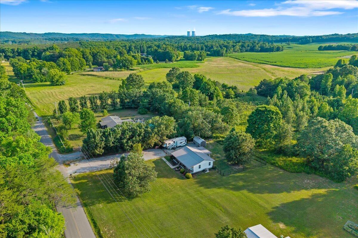 619 Huff Bend Lane Ten Mile, TN 37880 - Photo 27 of 30 27-619 Huff Bend Lane-26
