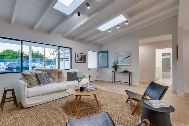 $1,625,000 | 278 Virginia Place, Costa Mesa, CA 92627