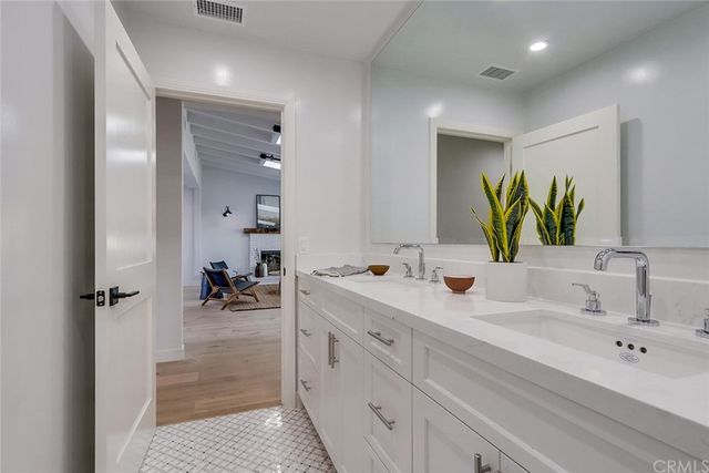 $1,625,000 | 278 Virginia Place, Costa Mesa, CA 92627