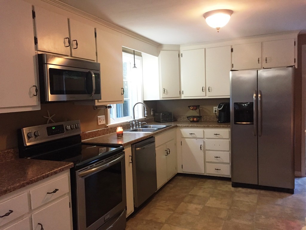 21 Giffords Corner Road Marion, MA 02738 - Photo 3 of 20