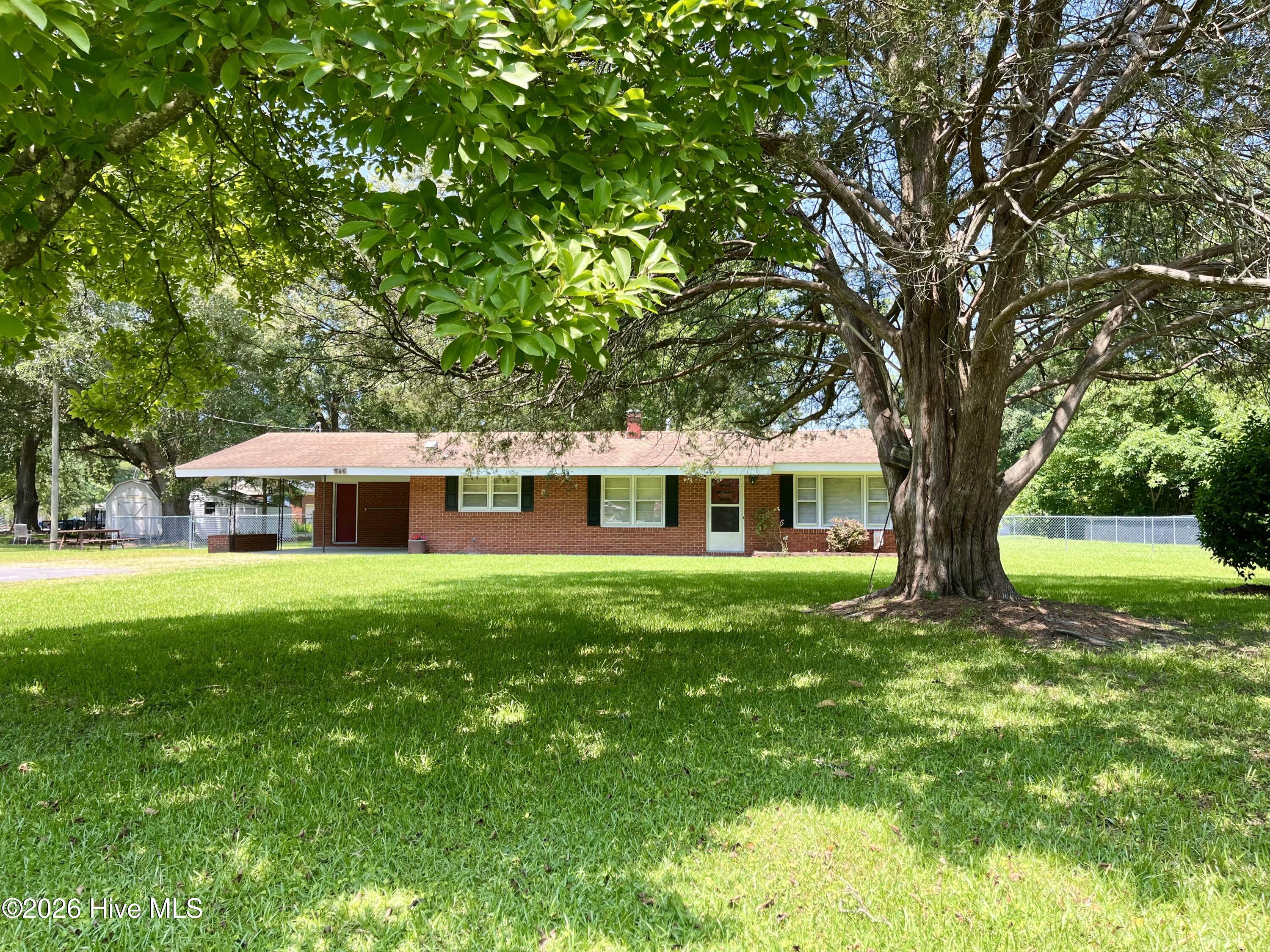 508 Main Street Pollocksville, NC 28573 - Photo 1 of 26
