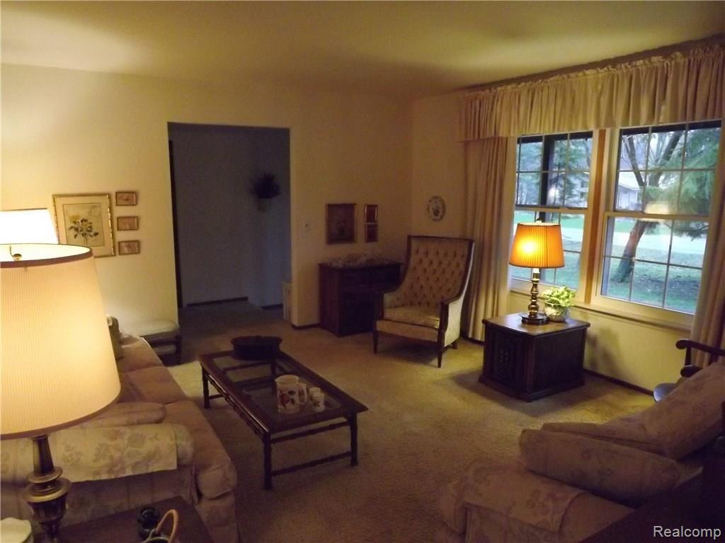 462 West Maryknoll Road Rochester Hills, MI 48309 - Photo 7 of 15