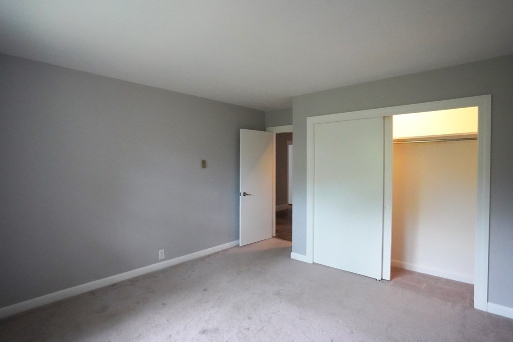 19 Everett Street Taunton, MA 02780 - Photo 15 of 35