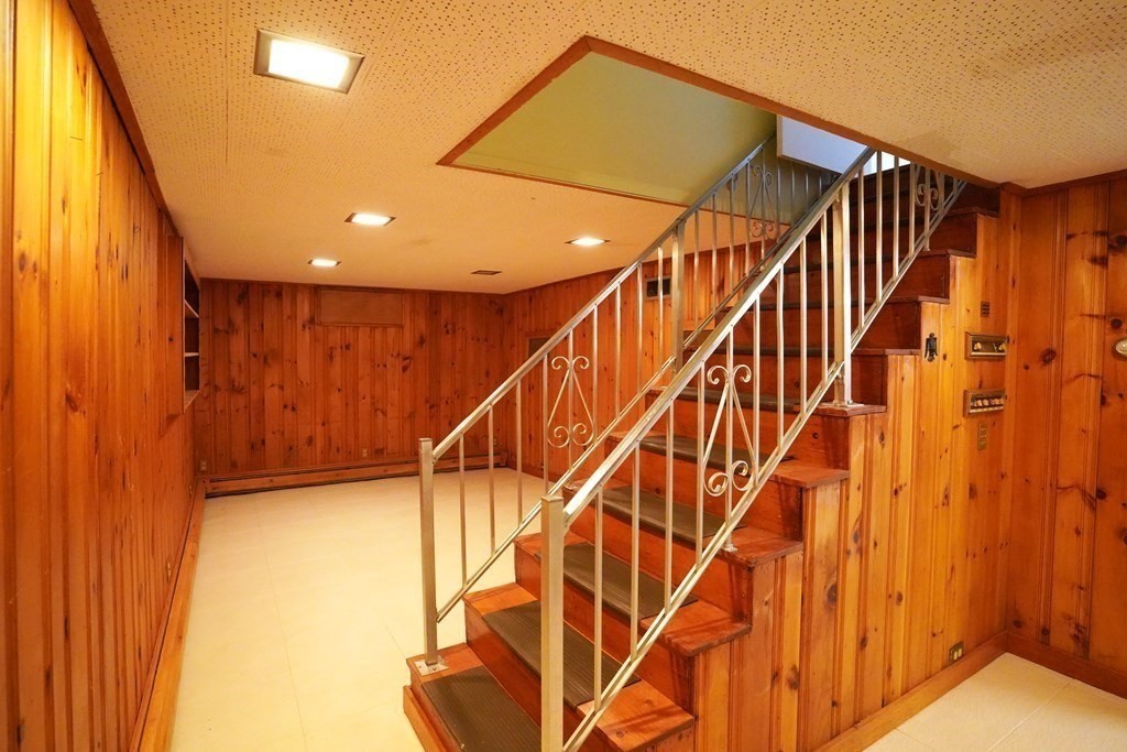 19 Everett Street Taunton, MA 02780 - Photo 21 of 35