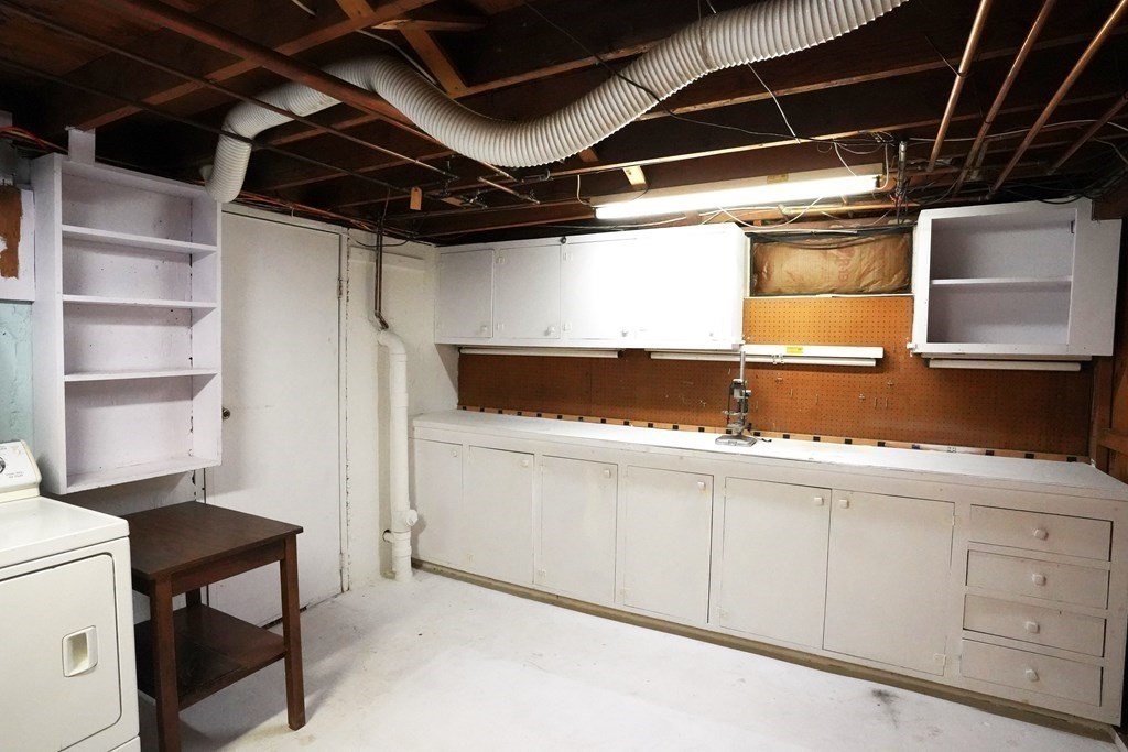 19 Everett Street Taunton, MA 02780 - Photo 27 of 35