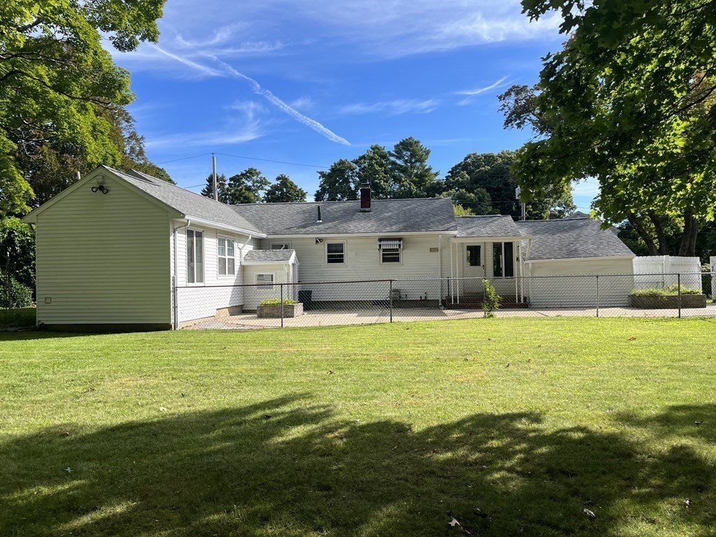 19 Everett Street Taunton, MA 02780 - Photo 29 of 35