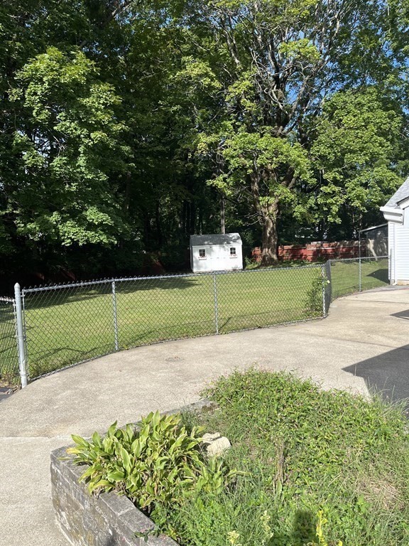 19 Everett Street Taunton, MA 02780 - Photo 32 of 35