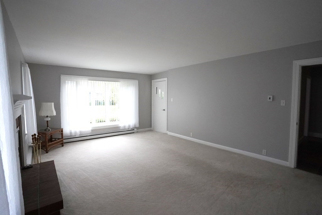 19 Everett Street Taunton, MA 02780 - Photo 7 of 35