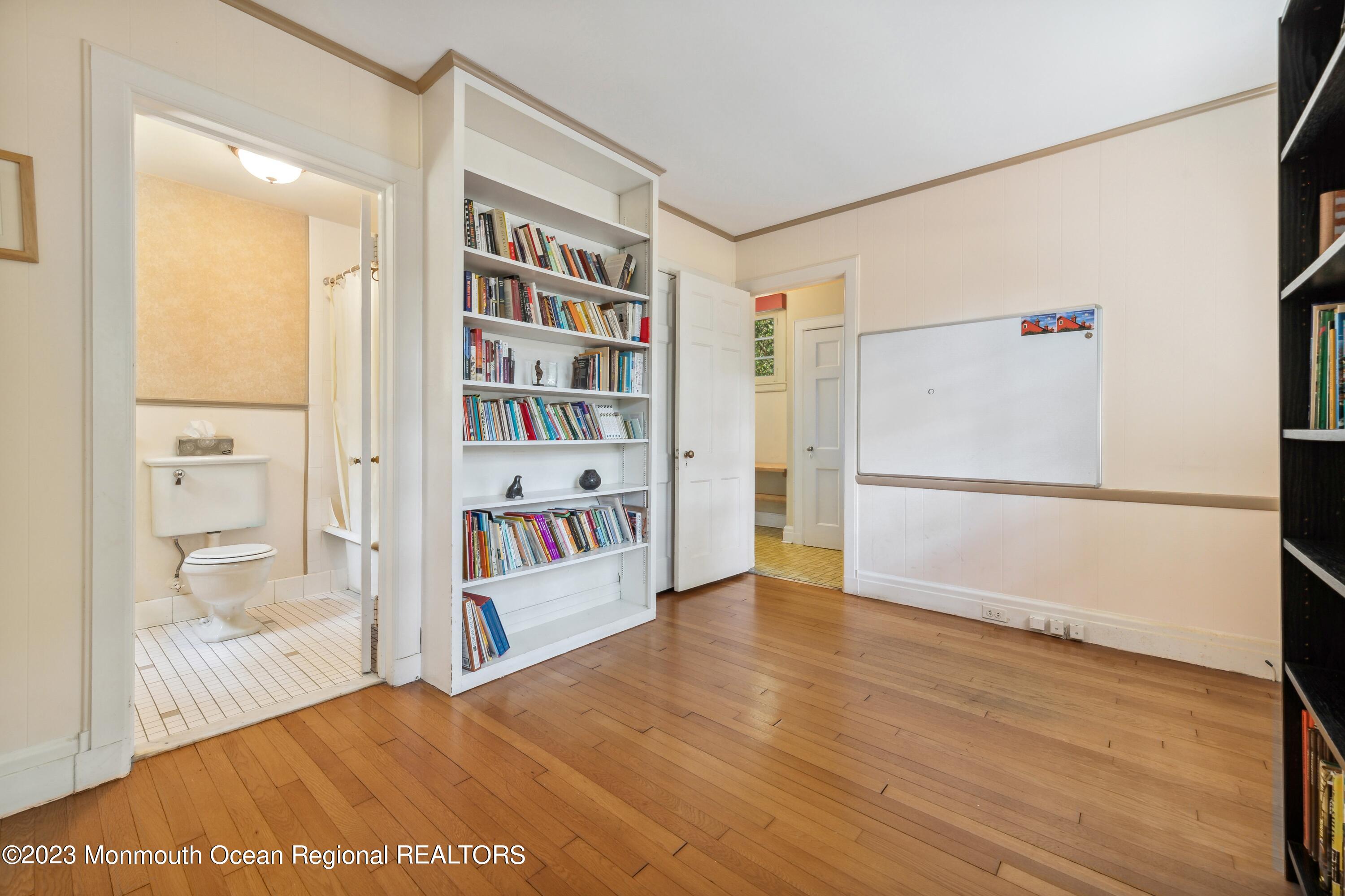 383 River Road Fair Haven, NJ 07704 - Photo 34 of 59 31_383RiverRd_2031_HiRes