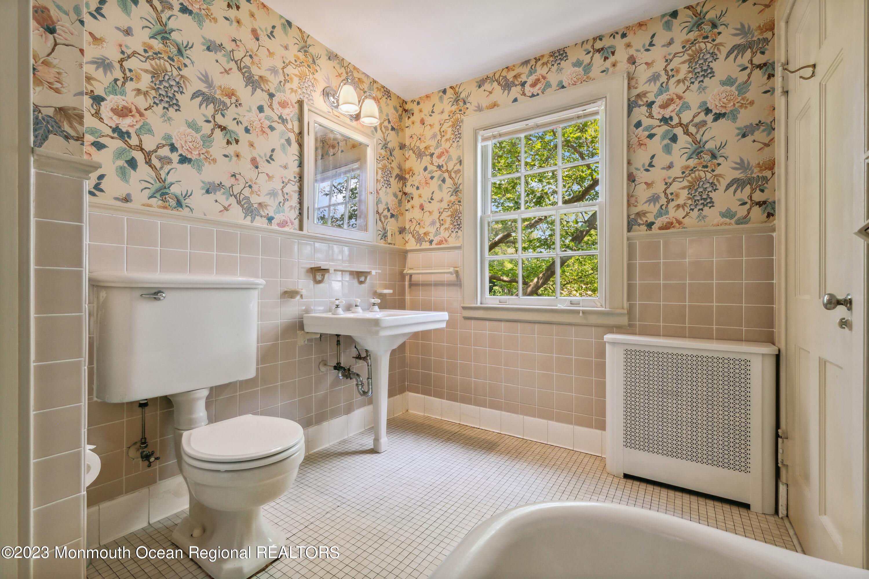 383 River Road Fair Haven, NJ 07704 - Photo 43 of 59 40_383RiverRd_2040_HiRes