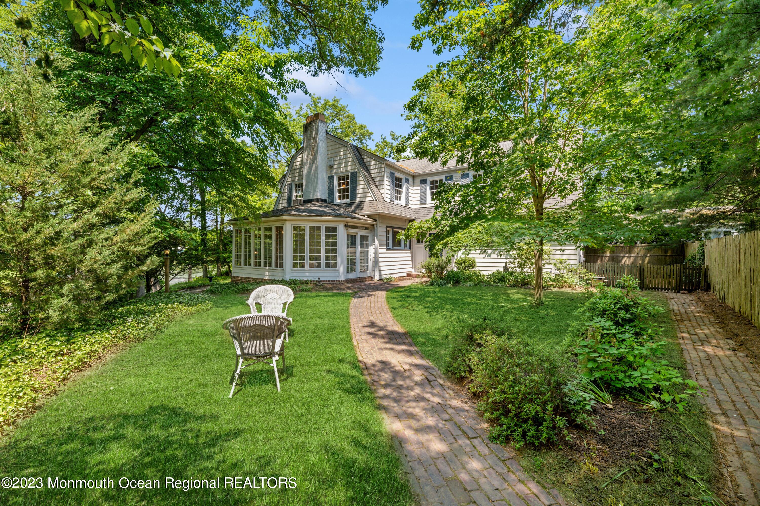 383 River Road Fair Haven, NJ 07704 - Photo 5 of 59 06_383RiverRd_2006_HiResR