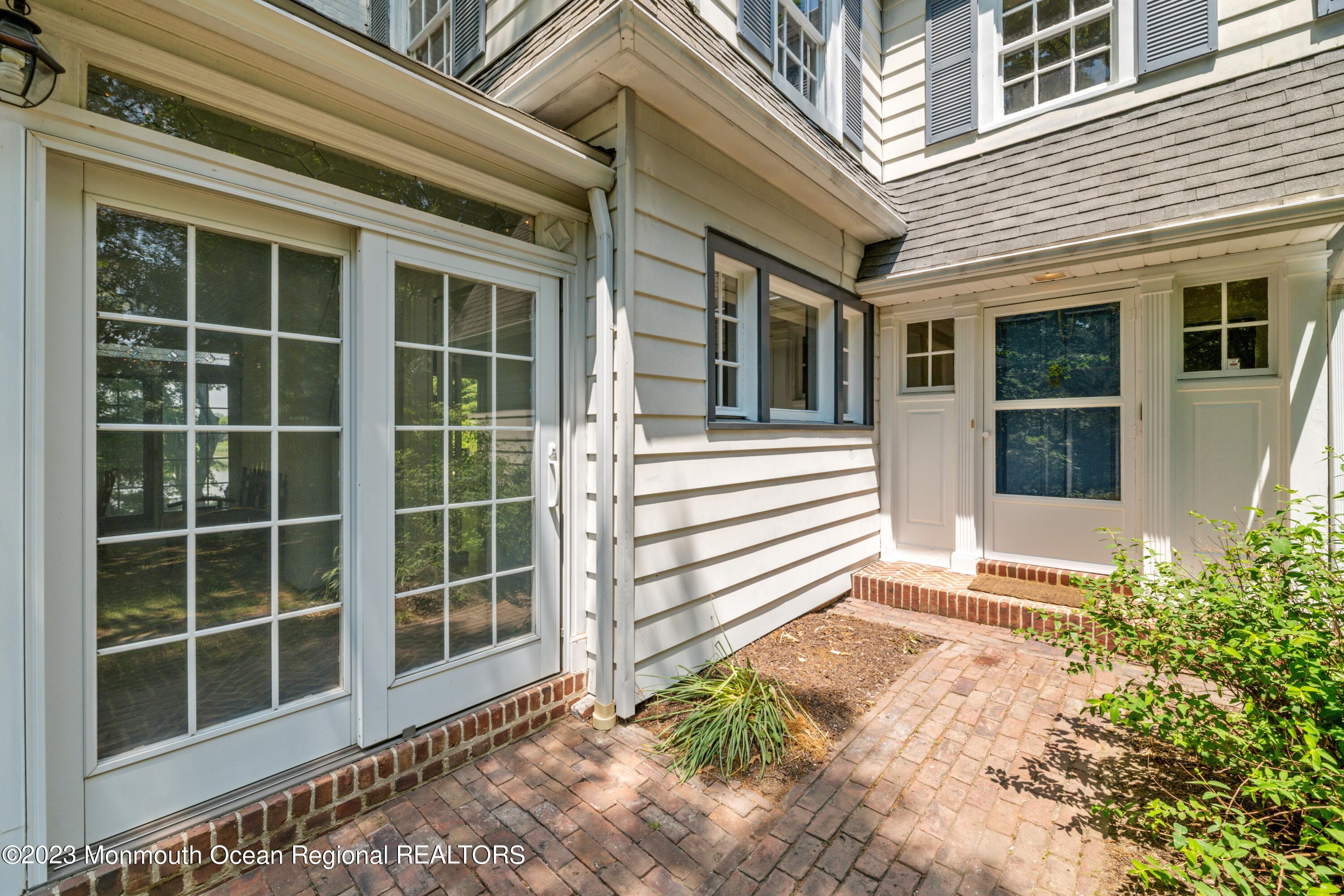 383 River Road Fair Haven, NJ 07704 - Photo 10 of 59 09_383RiverRd_2009_HiRes