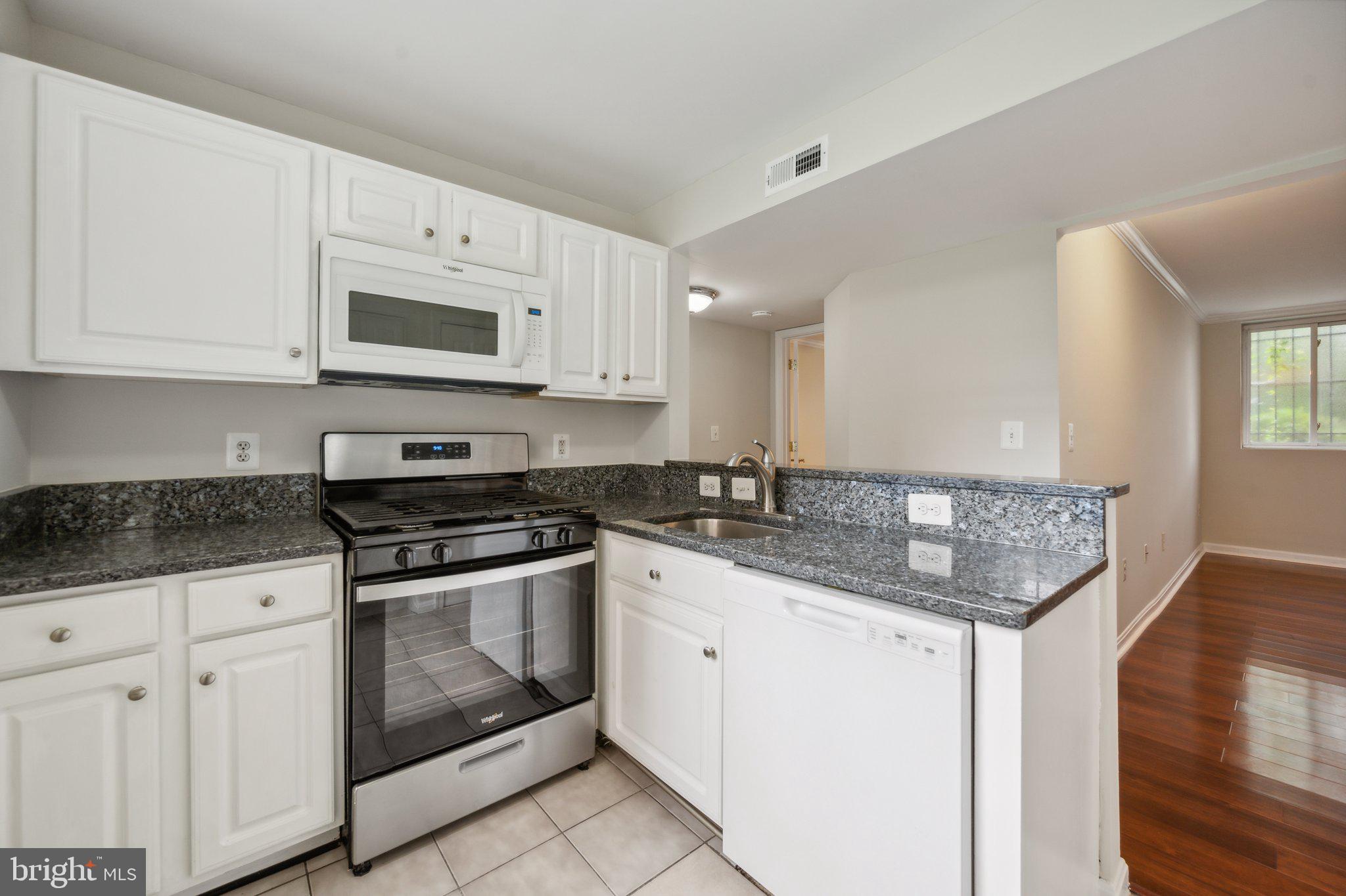 4208 Benning Road Northeast, Unit 2 Washington, DC 20019 - Photo 12 of 17 Gallery Image 12