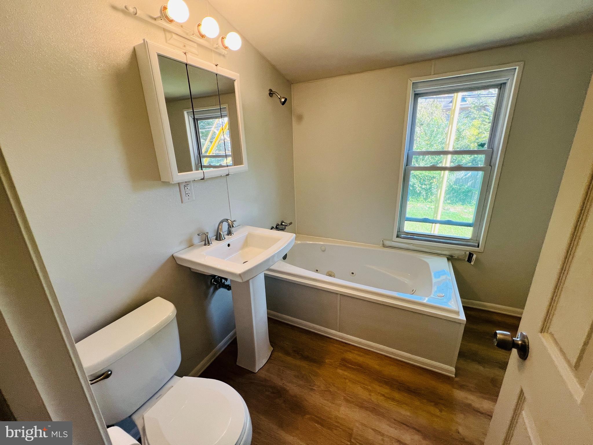 105 West 24th Street Chester, PA 19013 - Photo 12 of 30 1st floor bath