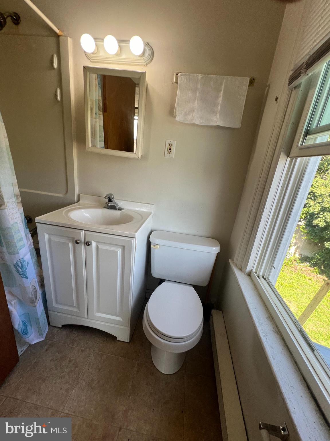 105 West 24th Street Chester, PA 19013 - Photo 22 of 30 2nd floor rear