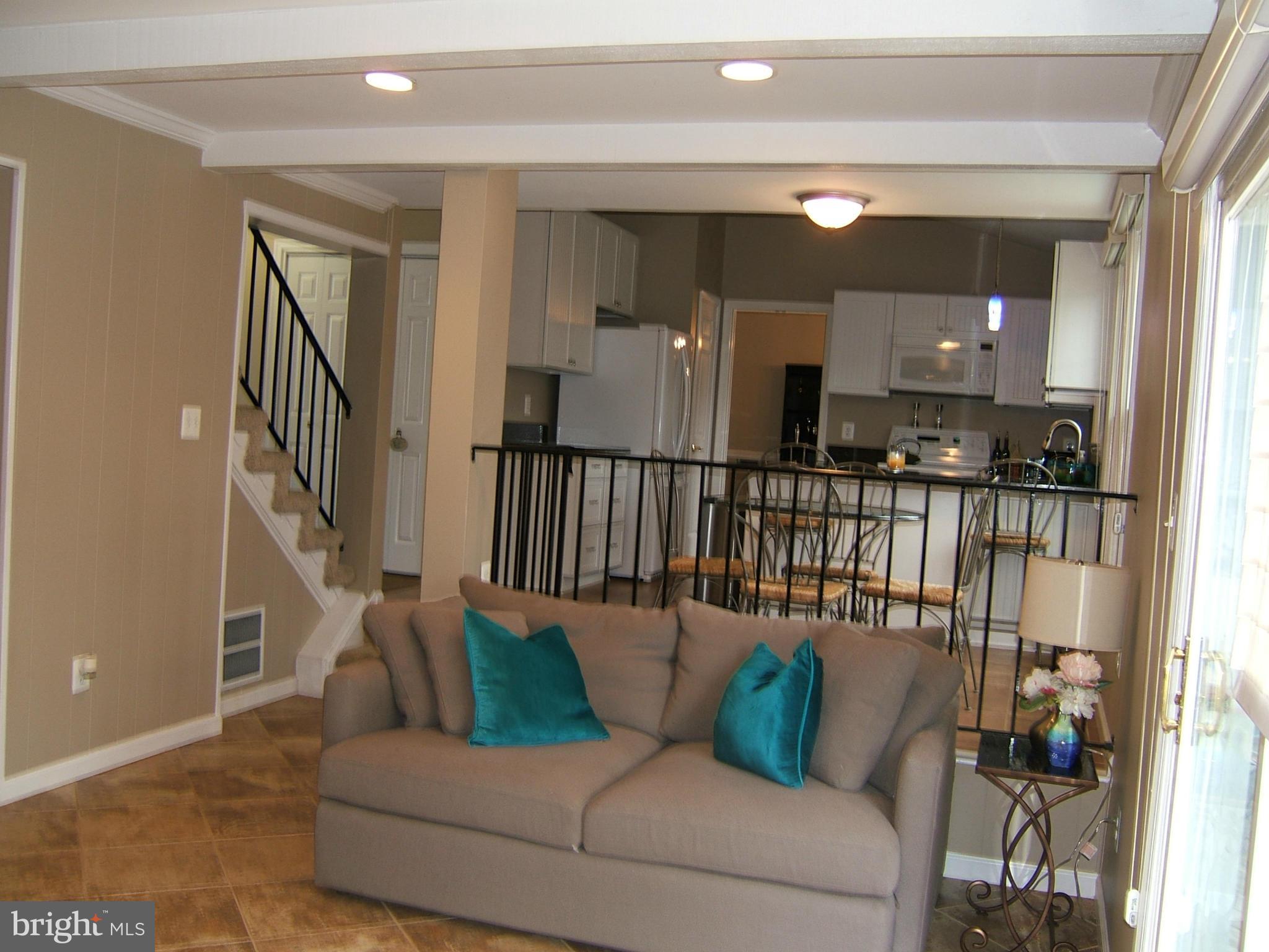 10013 Marshall Pond Road Burke, VA 22015 - Photo 13 of 28 Family Room