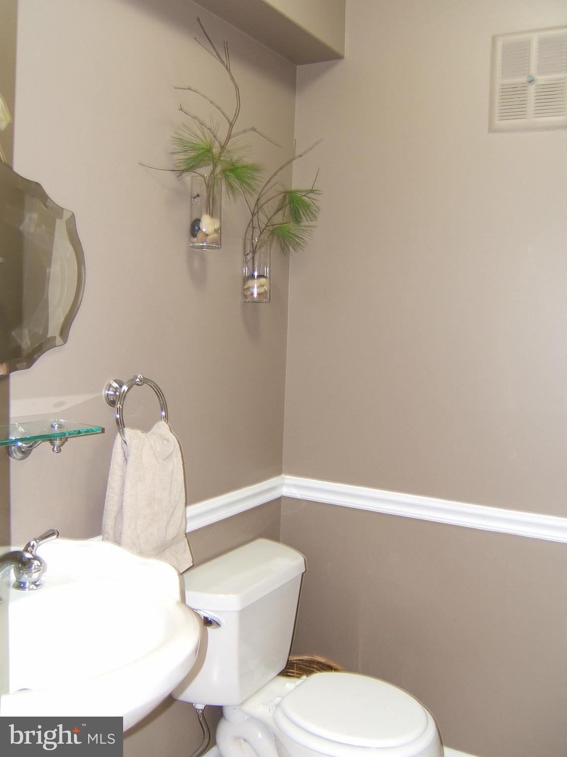 10013 Marshall Pond Road Burke, VA 22015 - Photo 14 of 28 Bath