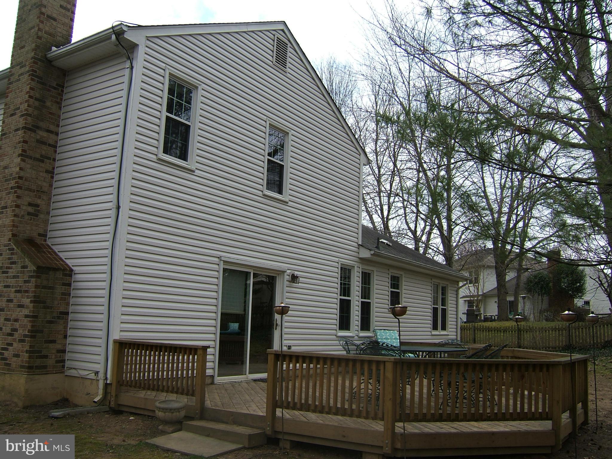 10013 Marshall Pond Road Burke, VA 22015 - Photo 27 of 28 Exterior (Rear)
