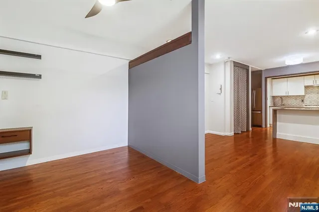 $179,999 | 3050 Edwin Avenue, Unit 2D, Fort Lee, NJ 07024