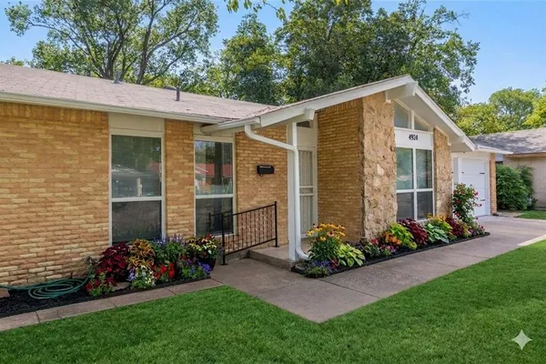 $229,000 | 4924 Melinda Drive, Forest Hill, TX 76119