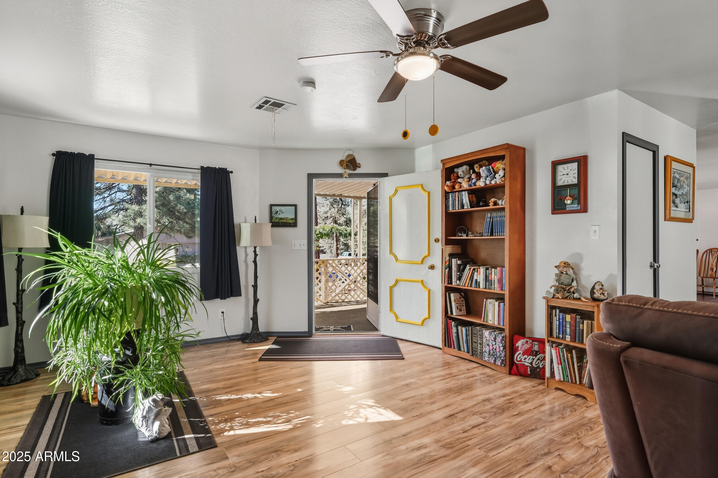500 East Lorene Street Payson, AZ 85541 - Photo 10 of 41 a living room with furniture and a large window
