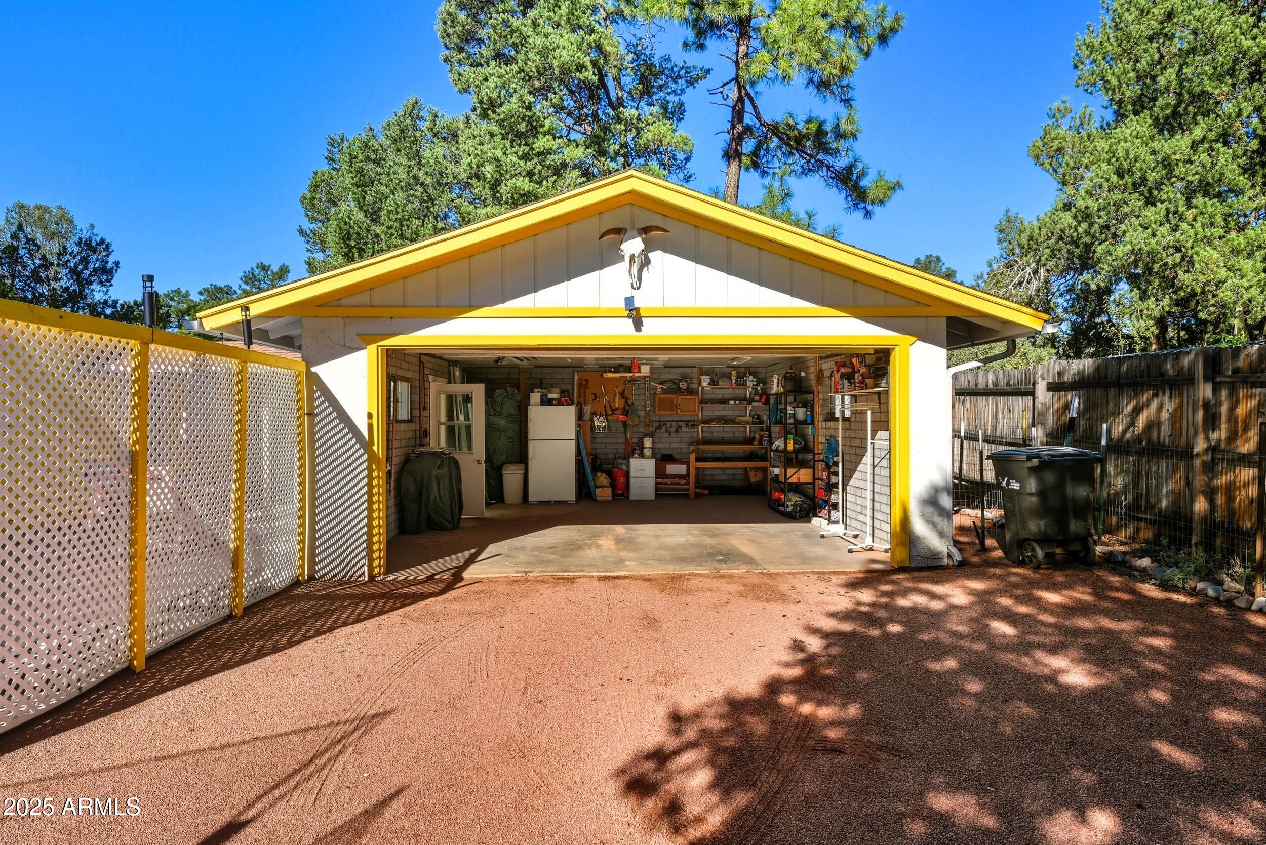 500 East Lorene Street Payson, AZ 85541 - Photo 37 of 41 a view of a house with basketball court