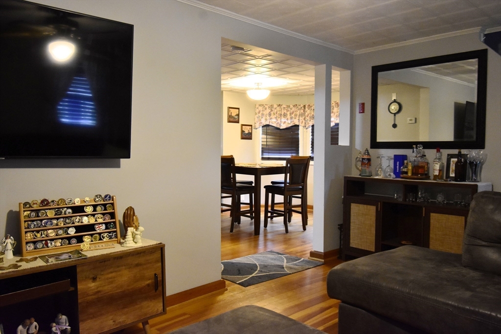 3 Elm Street Oxford, MA 01540 - Photo 16 of 33