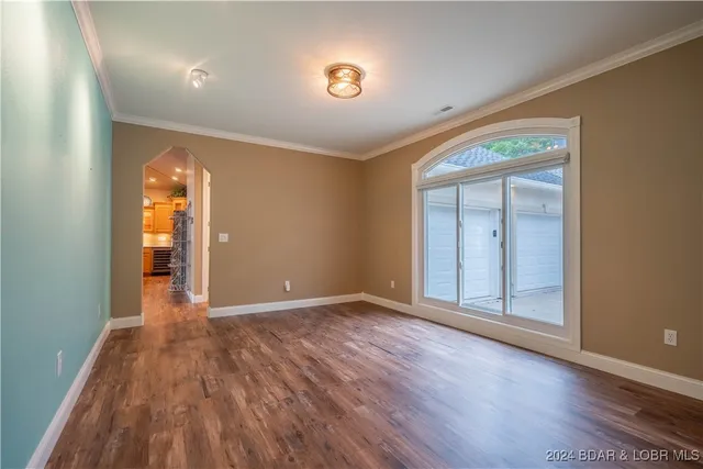 $1,299,000 | 825 Grand View Drive, Sunrise Beach, MO 65079