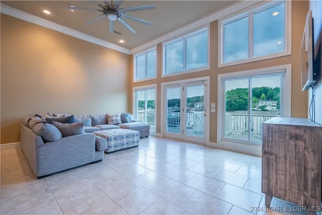 $1,299,000 | 825 Grand View Drive, Sunrise Beach, MO 65079