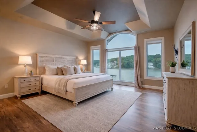 $1,299,000 | 825 Grand View Drive, Sunrise Beach, MO 65079