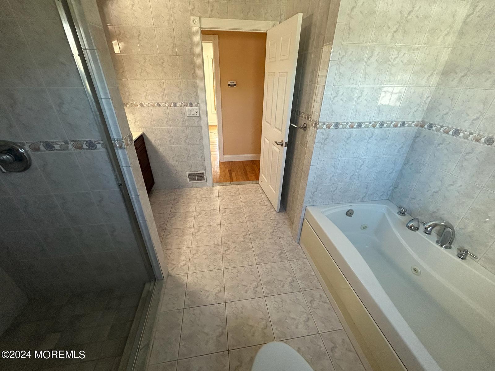 260 Heritage Drive Brick, NJ 08723 - Photo 48 of 157 8ea0fffa-8231-44a5-9868-dae7b5e8a42d