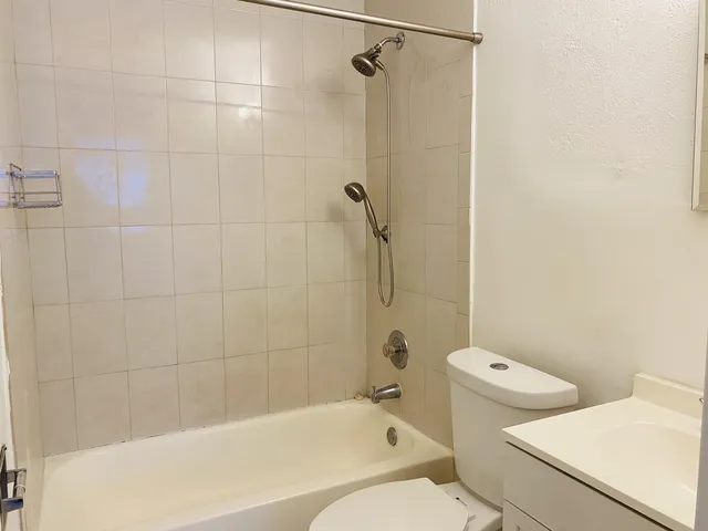 $1,800 | 709 Southwest 13th Avenue, Unit 4, Fort Lauderdale, FL 33312