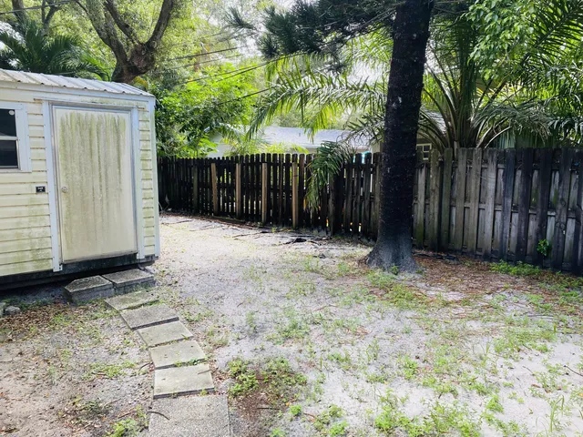 $1,800 | 709 Southwest 13th Avenue, Unit 4, Fort Lauderdale, FL 33312