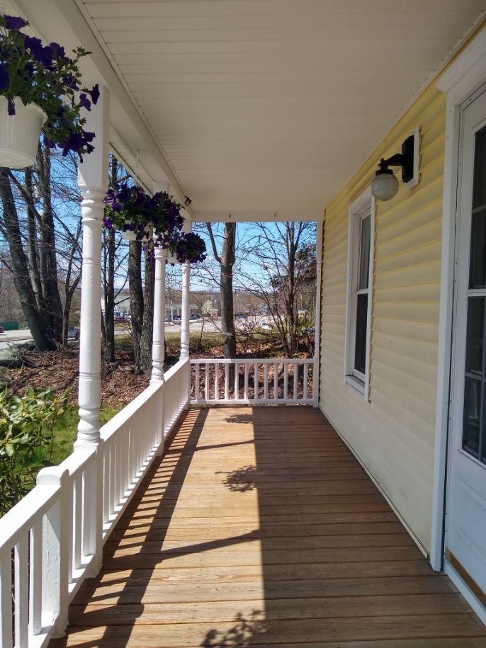 1706 Dover Road Epsom, NH 03234 - Photo 3 of 29